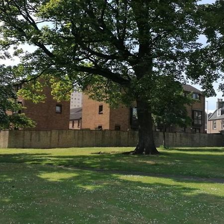 Faodail, 1 Bed Studio Apartment At Ravenscraig Castle And Park 柯科迪 外观 照片